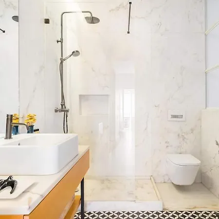 Charming & Modern Flat Close To Time Out Market * Lizbona