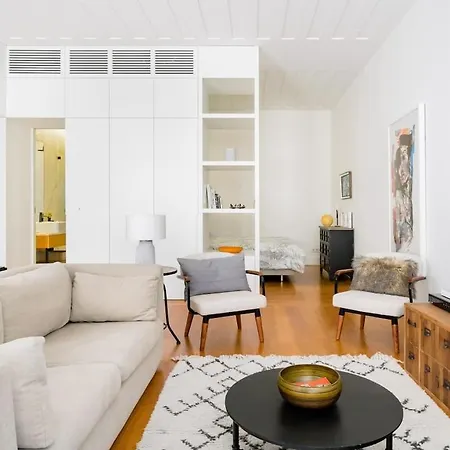Charming & Modern Flat Close To Time Out Market * リスボン